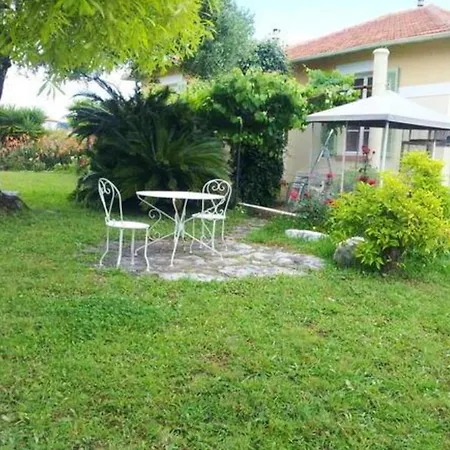 Maison De 3 Avec Vue Sur La Jardin Clos Et Wifi A Sur A 2 Km De La Cagnes-sur-Mer